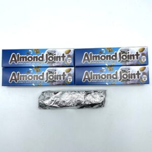 Almond Joint 1000mg Chocolate Bars